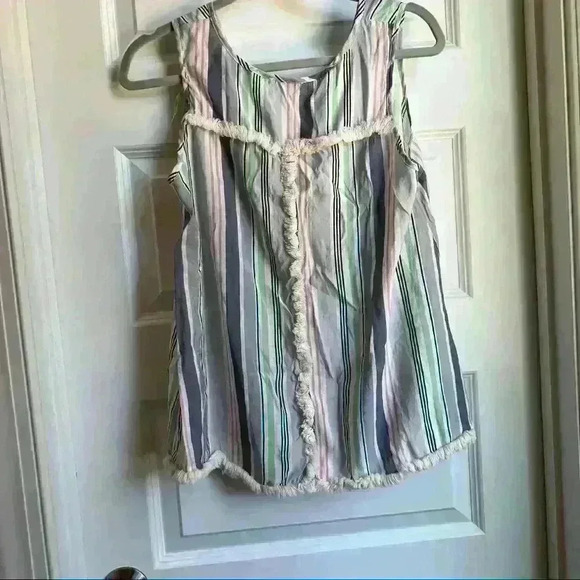 Umgee Sleeveless striped top with tassle detail size s small - Picture 4 of 5